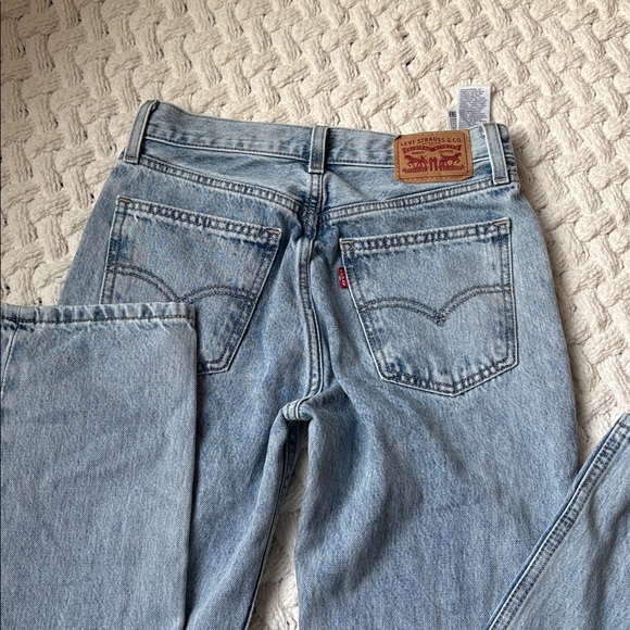 Levis Low Pro Straight Jeans Size 24 - Picture 3 of 4